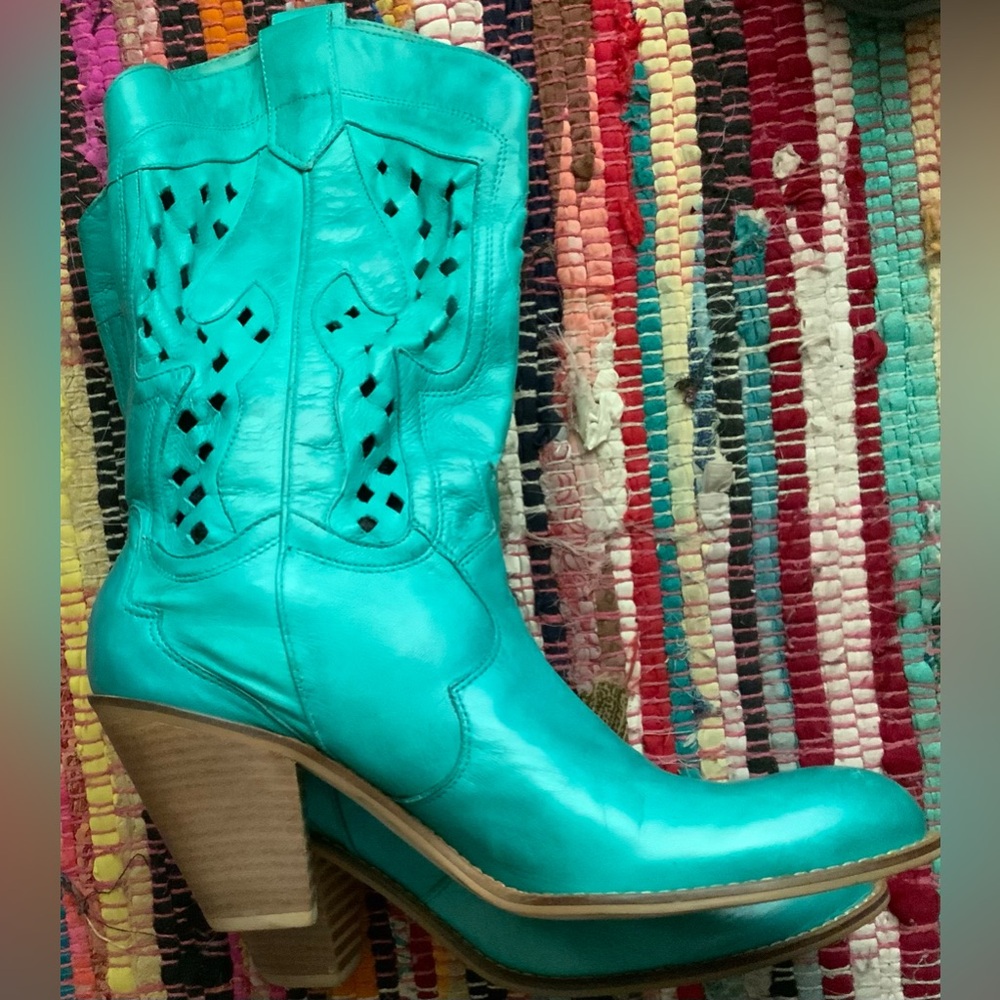 Jessica Simpson Genuine Leather Boots